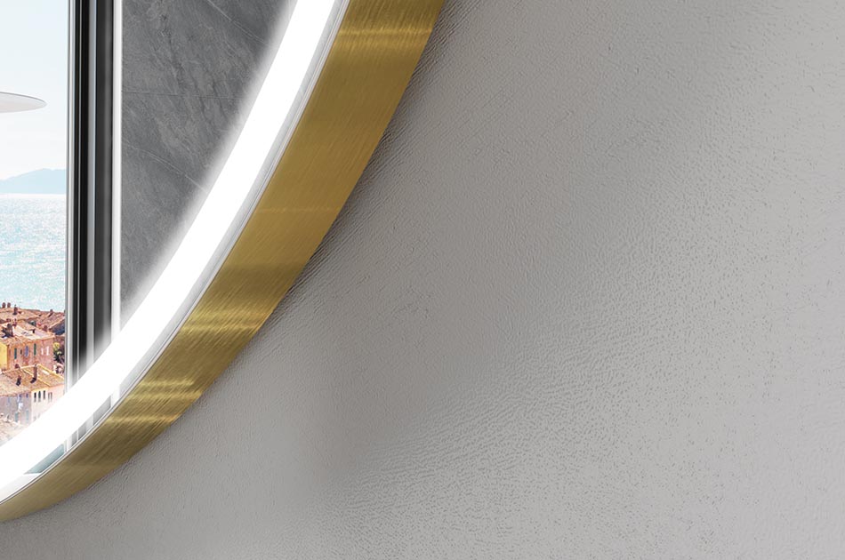 Uregelmessig speil med delikat ambientbelysning for elegante interiører | ARTFORMA