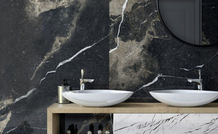 Storformatig porselensflis, 120 x 270 cm, matt svart med gyldne årer, rektifisert, A4H196 Pierre Black