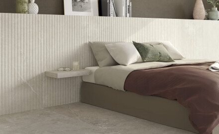 Rillet gulvflis 60x120, lys grå, matt, A4H510 Rigat-One Ermetica Bianco