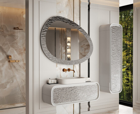 Asymmetrisk baderomsspeil med metallramme L292