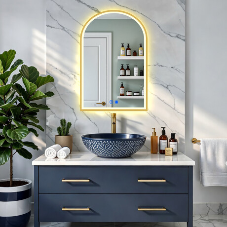 Uregelmessig LED-speil i en gullfarget aluminiumsramme #8