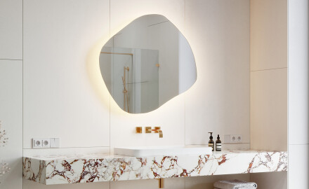 LED-badsspeil med uregelmessig form R221
