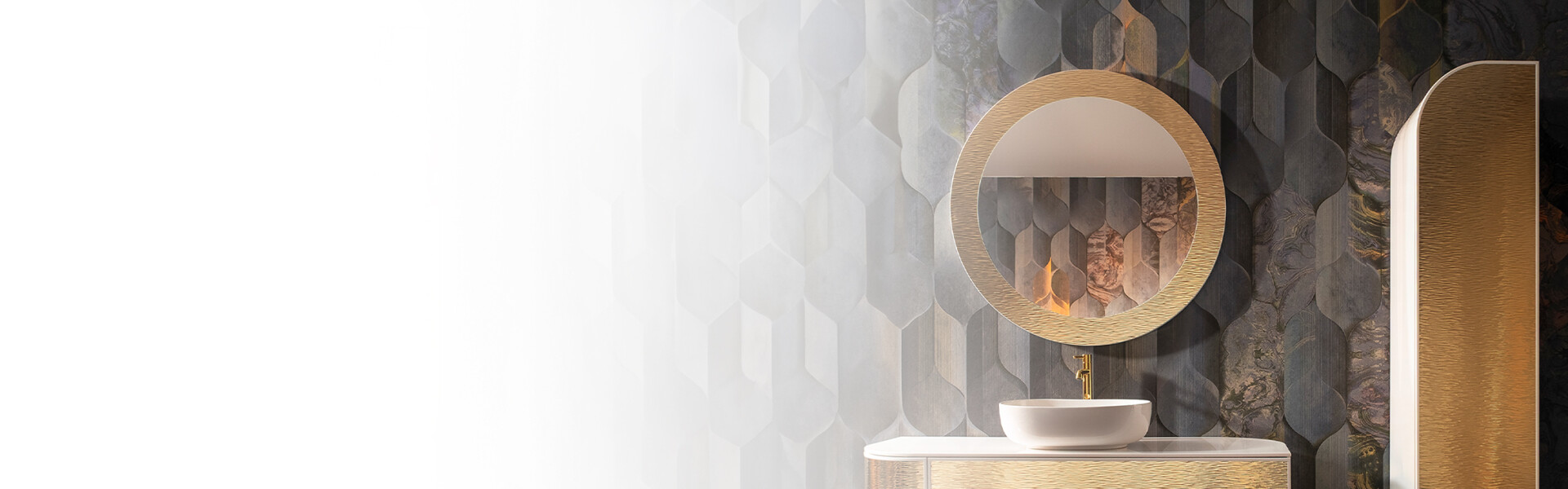 Speil med metallramme